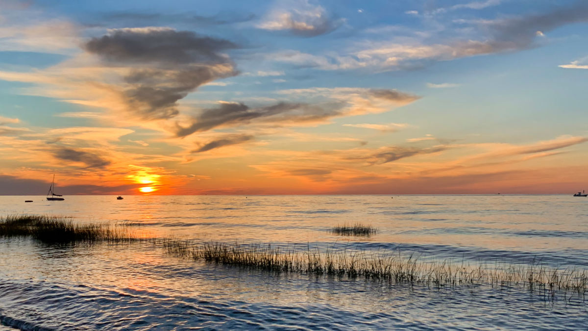 Ocean Edge Sunset Desktop